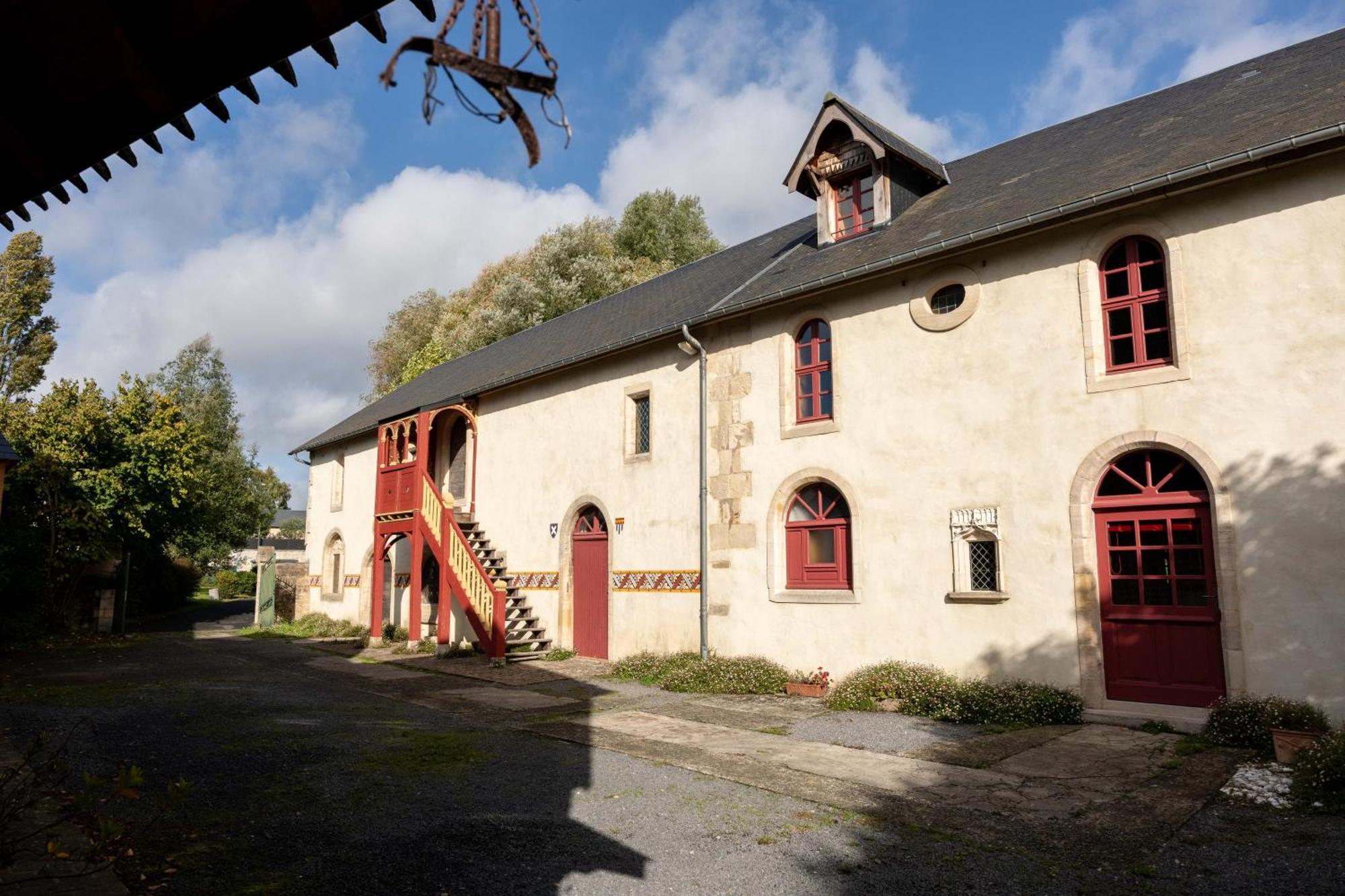 הוילה Saint-Martin-des-Entrées Manoir De Damigny מראה חיצוני תמונה
